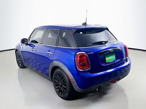 Used 2020 MINI Cooper 4-Door Hardtop image 7