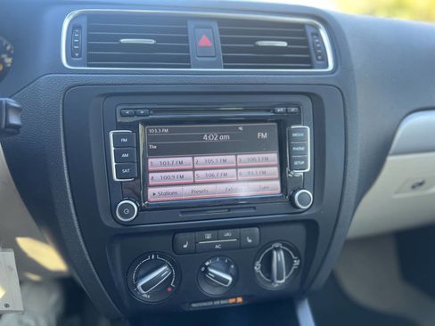 Used 2018 Subaru Forester 2.5i Premium image 9