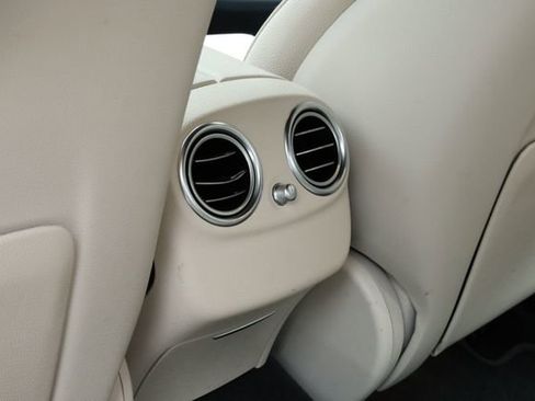 Used 2021 Mercedes-Benz E 350 Sedan image 10