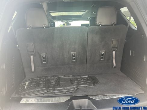 Used 2021 Chevrolet Tahoe Z71 w/ Rear Media and Nav Package AWD/4WD image 13
