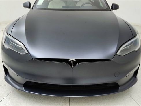 Used 2024 Tesla Model S Base image 9