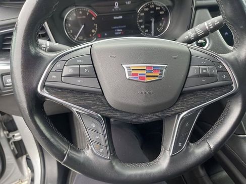 Used 2020 Cadillac XT5 Premium Luxury image 7