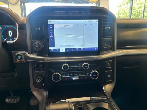 Certified 2022 Ford F150 Lariat w/ Max Trailer Tow Package AWD/4WD image 5