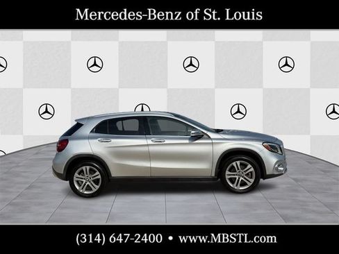 Used 2020 Mercedes-Benz GLA 250 4MATIC image 2