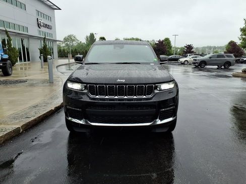 Used 2025 Jeep Grand Cherokee L Limited AWD/4WD image 3