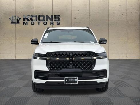 New 2026 Lincoln Navigator L Reserve AWD/4WD image 3