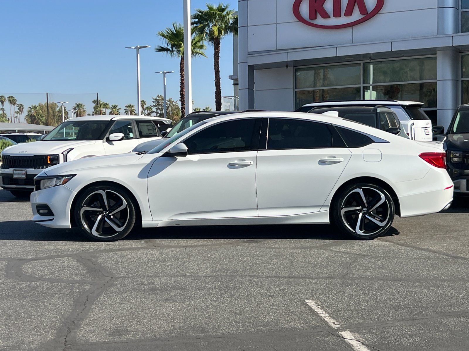 Used 2020 Honda Accord Sport image 6