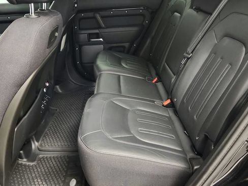 Used 2020 Land Rover Defender 110 X AWD/4WD image 32