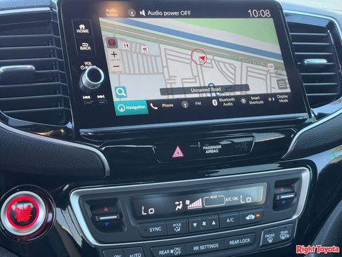 Used 2025 Honda Ridgeline Black Edition image 24