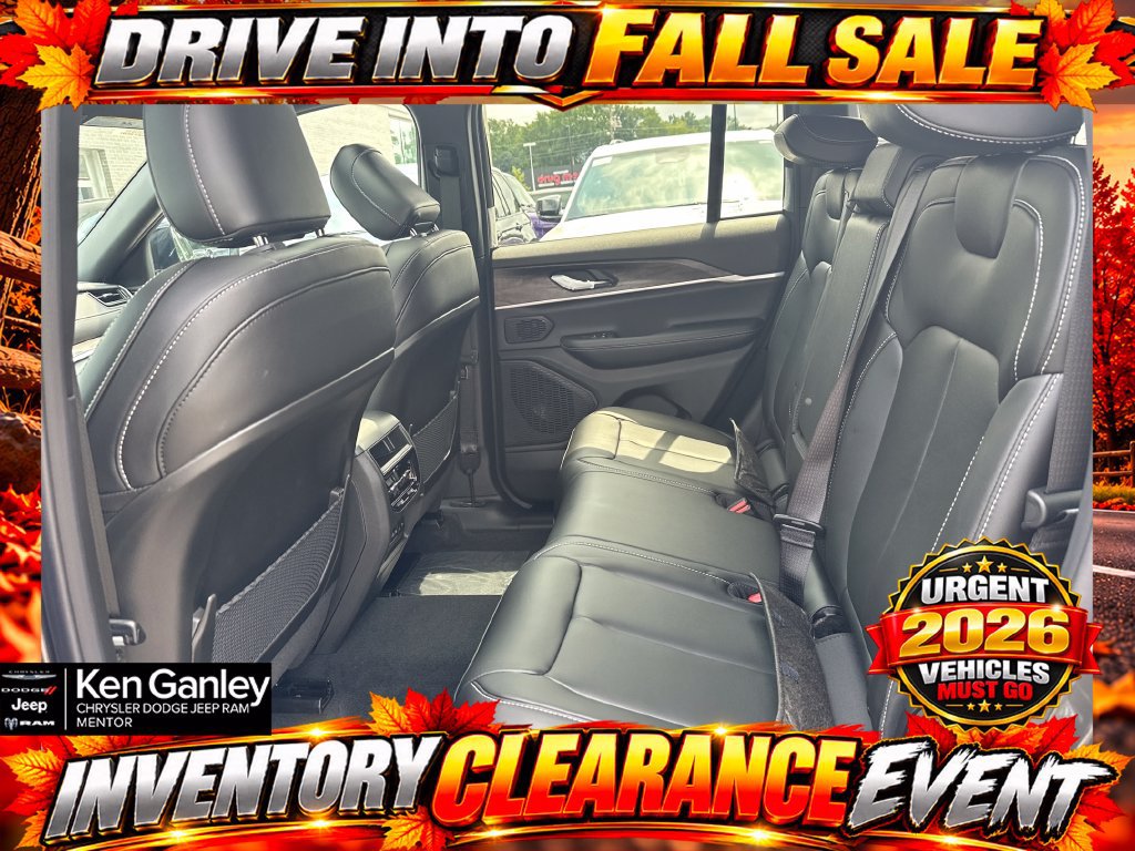 New 2026 Jeep Grand Cherokee Limited w/ Limited Altitude Package AWD/4WD image 21