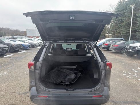 Used 2021 Toyota RAV4 XLE image 33