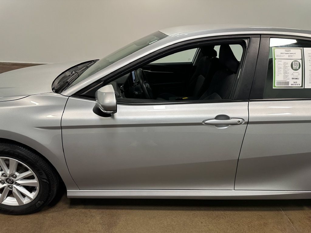 Used 2025 Toyota Camry LE FWD image 47