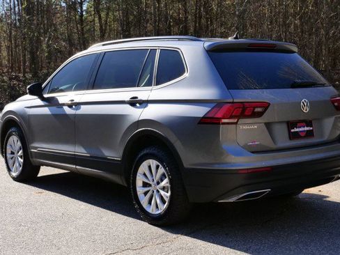 Used 2020 Volkswagen Tiguan S image 17