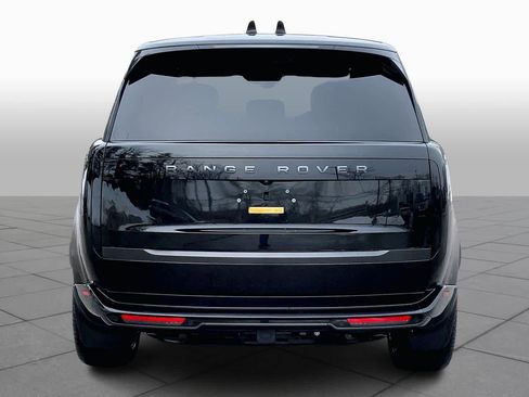 Used 2024 Land Rover Range Rover SE image 5