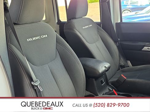Used 2016 Jeep Wrangler Unlimited Rubicon w/ Connectivity Group AWD/4WD image 27