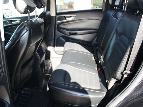 Used 2016 Ford Edge SEL w/ Equipment Group 201A FWD image 18