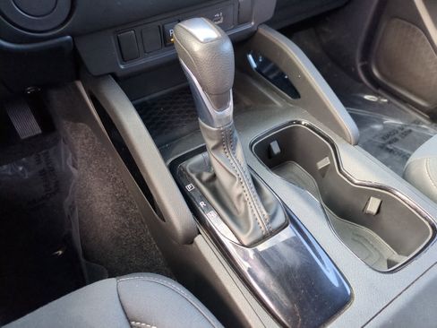 Used 2023 Nissan Frontier SV w/ Midnight Edition Package image 16