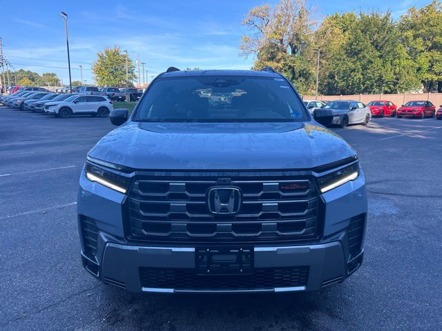 New 2026 Honda Pilot TrailSport image 3