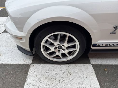 Used 2007 Ford Mustang Shelby GT500 image 17