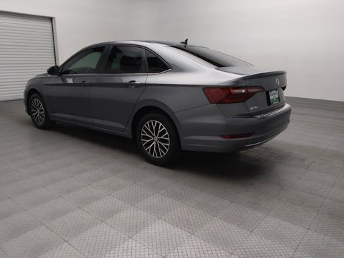 Used 2021 Volkswagen Jetta SE w/ SE Cold Weather Package image 5