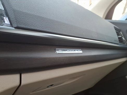 Used 2023 Audi Q5 2.0T Premium w/ Convenience Package image 22