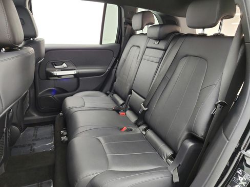 Used 2023 Mercedes-Benz GLB 250 image 15