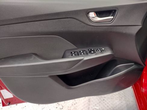 Used 2018 Hyundai Accent SE FWD image 16