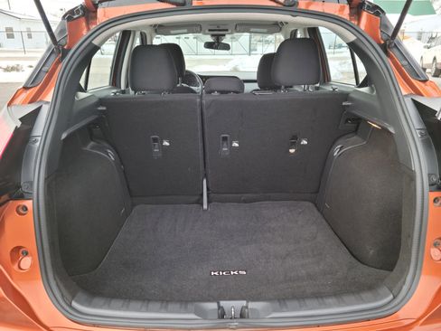 Used 2024 Nissan Kicks SV image 17