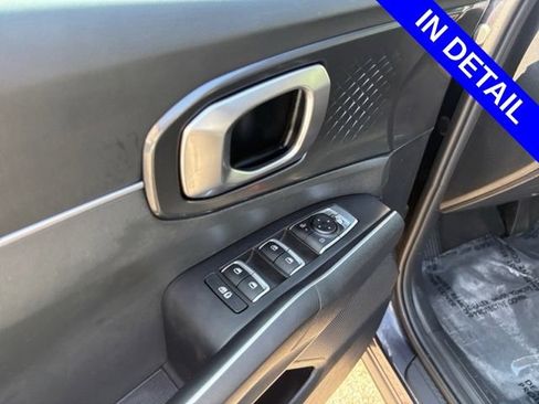 Used 2025 Kia Sorento S FWD image 26
