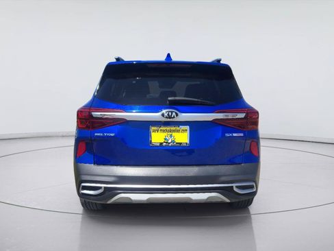 Used 2021 Kia Seltos SX w/ SX Sunroof Package AWD/4WD image 4