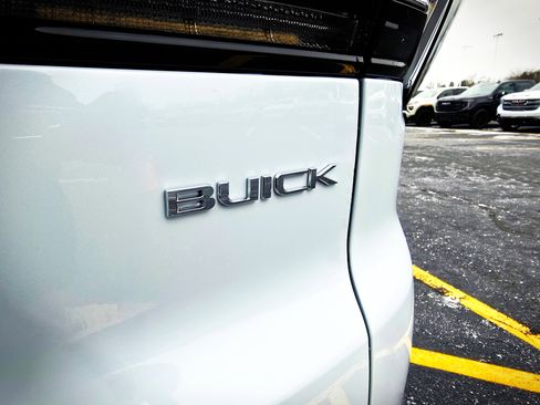 New 2026 Buick Enclave Avenir w/ Super Cruise Package image 33