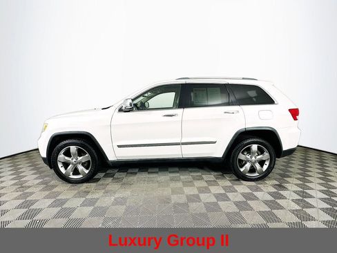 Used 2011 Jeep Grand Cherokee Limited w/ Luxury Group II image 7