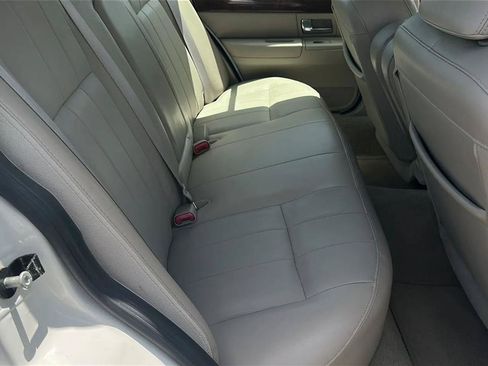 Used 2009 Mercury Grand Marquis LS RWD image 31