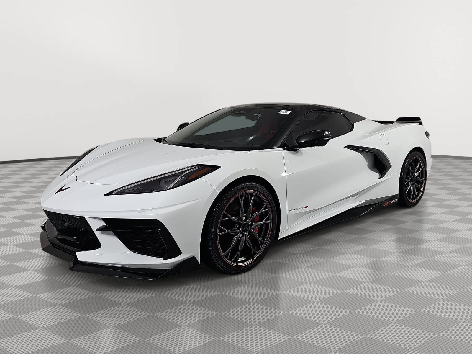 Used 2024 Chevrolet Corvette Stingray Convertible w/ Z51 Performance Package RWD image 4