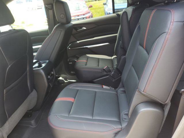 New 2026 Chevrolet Traverse RS w/ LPO, Floor Liner Package FWD image 13