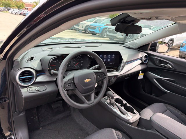 New 2026 Chevrolet Trax LS w/ LS Convenience Package FWD image 13
