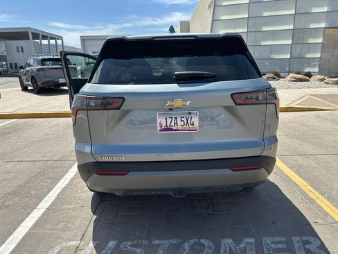 Used 2025 Chevrolet Equinox LT FWD image 9