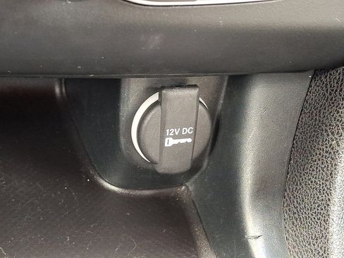 Used 2023 Dodge Charger SXT image 29