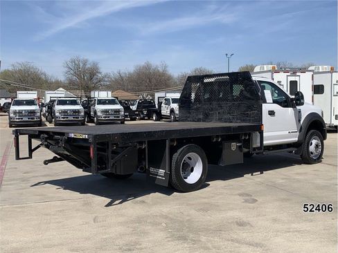 Used 2021 Ford F550 Regular Cab image 2