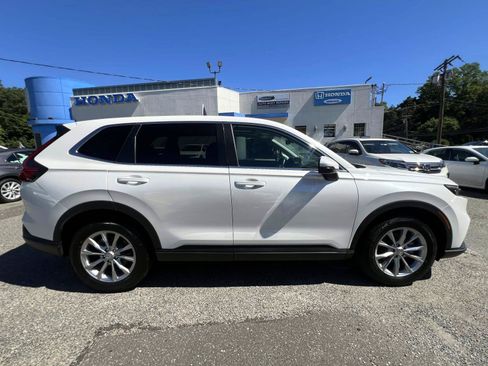 Used 2025 Honda CR-V EX-L image 3