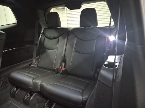 Certified 2025 Cadillac XT6 Premium Luxury image 24