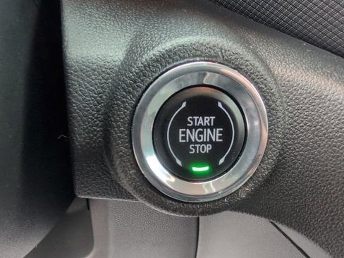 Used 2023 Chevrolet TrailBlazer LT FWD image 33