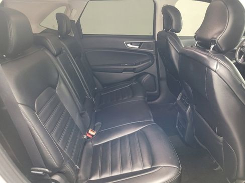 Used 2019 Ford Edge SEL w/ Equipment Group 201A image 19