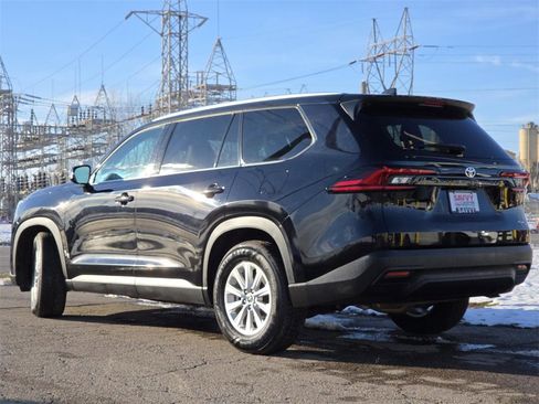 Used 2025 Toyota Grand Highlander FWD image 13