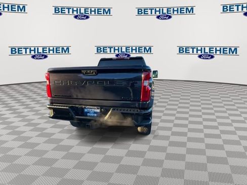 Used 2024 Chevrolet Silverado 2500 Custom w/ Custom Value Package image 7