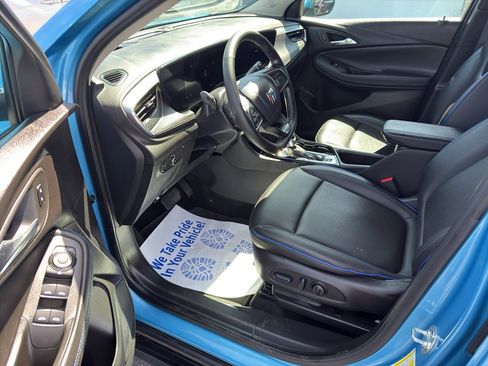 Used 2025 Buick Encore GX Sport Touring w/ Advanced Technology Package image 10