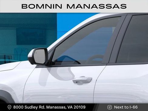 New 2026 Chevrolet Equinox LT w/ Safety and Technology Package AWD/4WD image 12