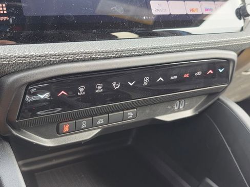 New 2026 Jeep Cherokee Laredo image 17