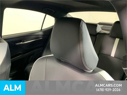 Used 2026 Toyota Camry SE image 17