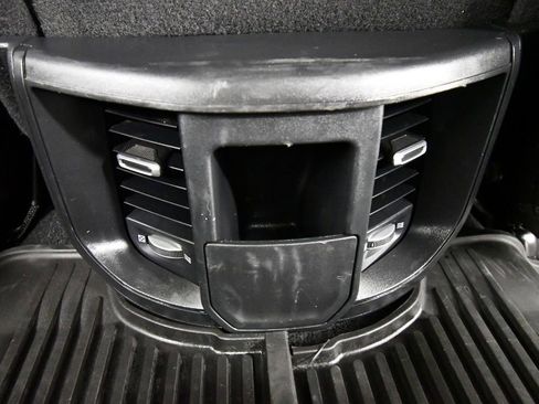 Used 2022 RAM 2500 Big Horn w/ Cold Weather Group AWD/4WD image 15
